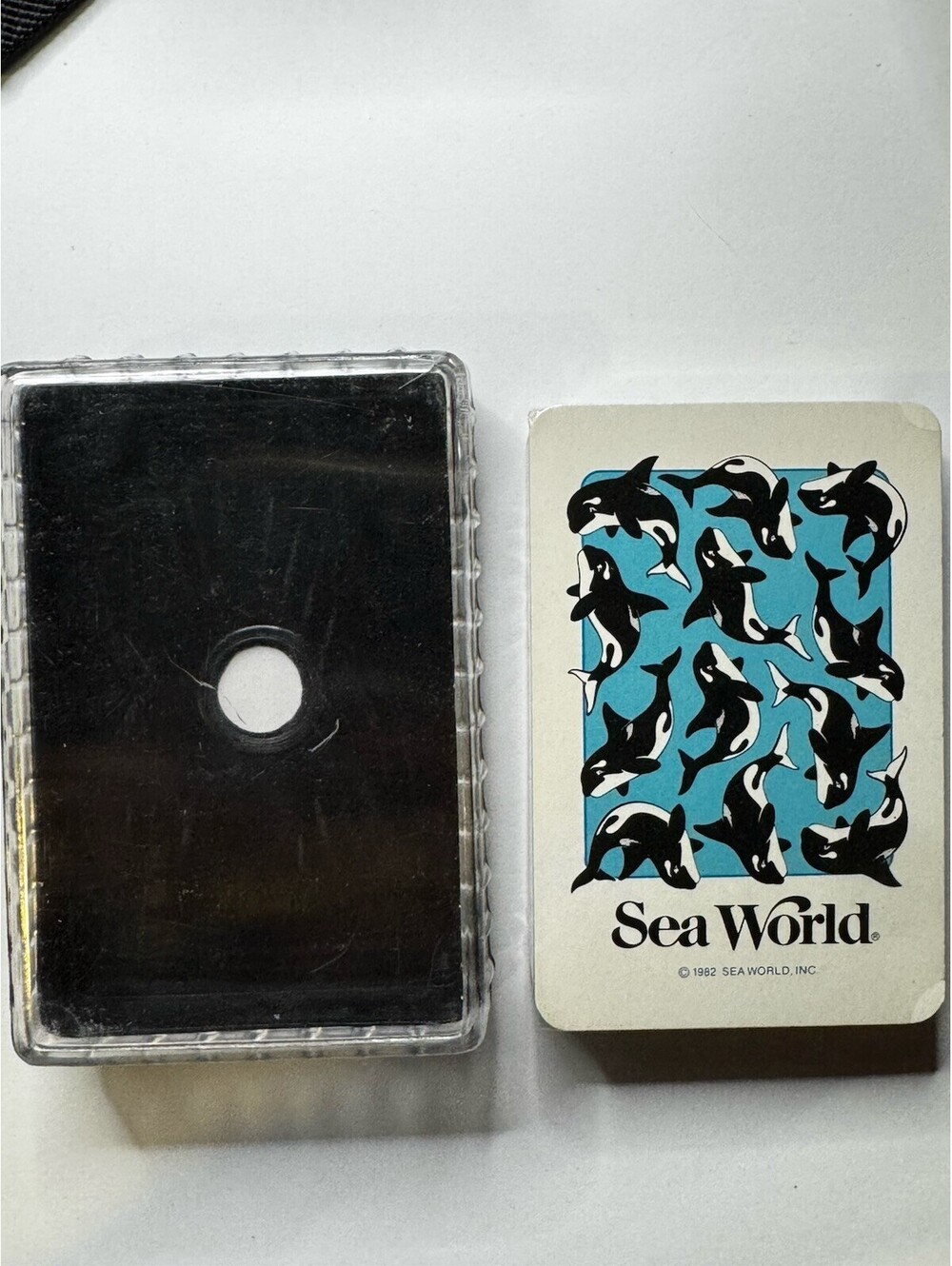 Vintage SEA WORLD Souvenir Playing Cards w/ Case 1982 Hong Kong SHAMU Sealed